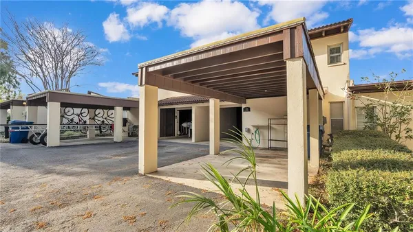 $269,000 | 11 Loma Linda, Unit 11, Lakeland, FL 33813