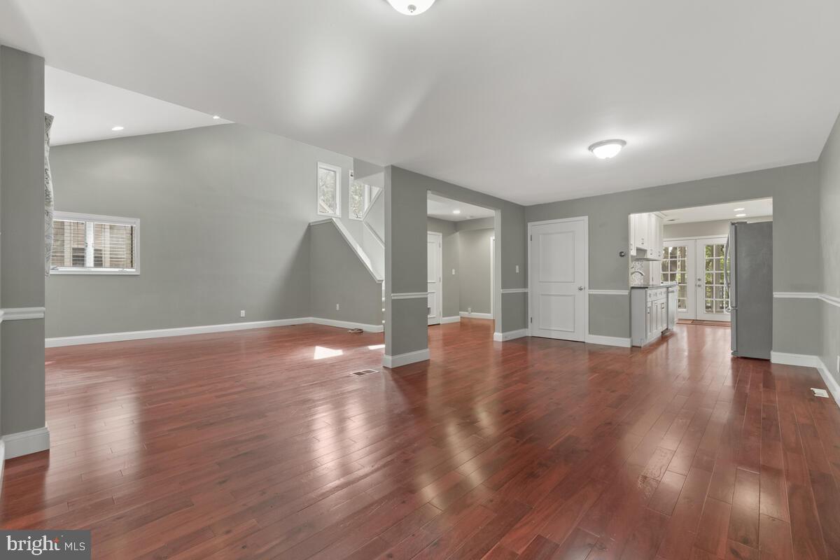 3105 Berkshire Road Baltimore, MD 21214 - Photo 4 of 39 Gallery Image 4