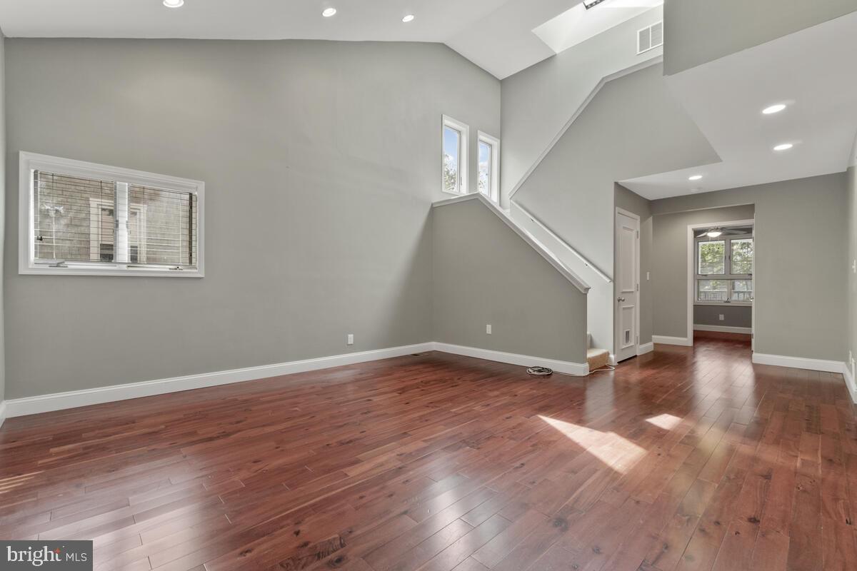 3105 Berkshire Road Baltimore, MD 21214 - Photo 8 of 39 Gallery Image 8