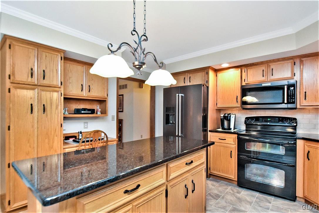 939 Place Road Bethlehem, PA 18017 - Photo 21 of 41 Gallery Image 21