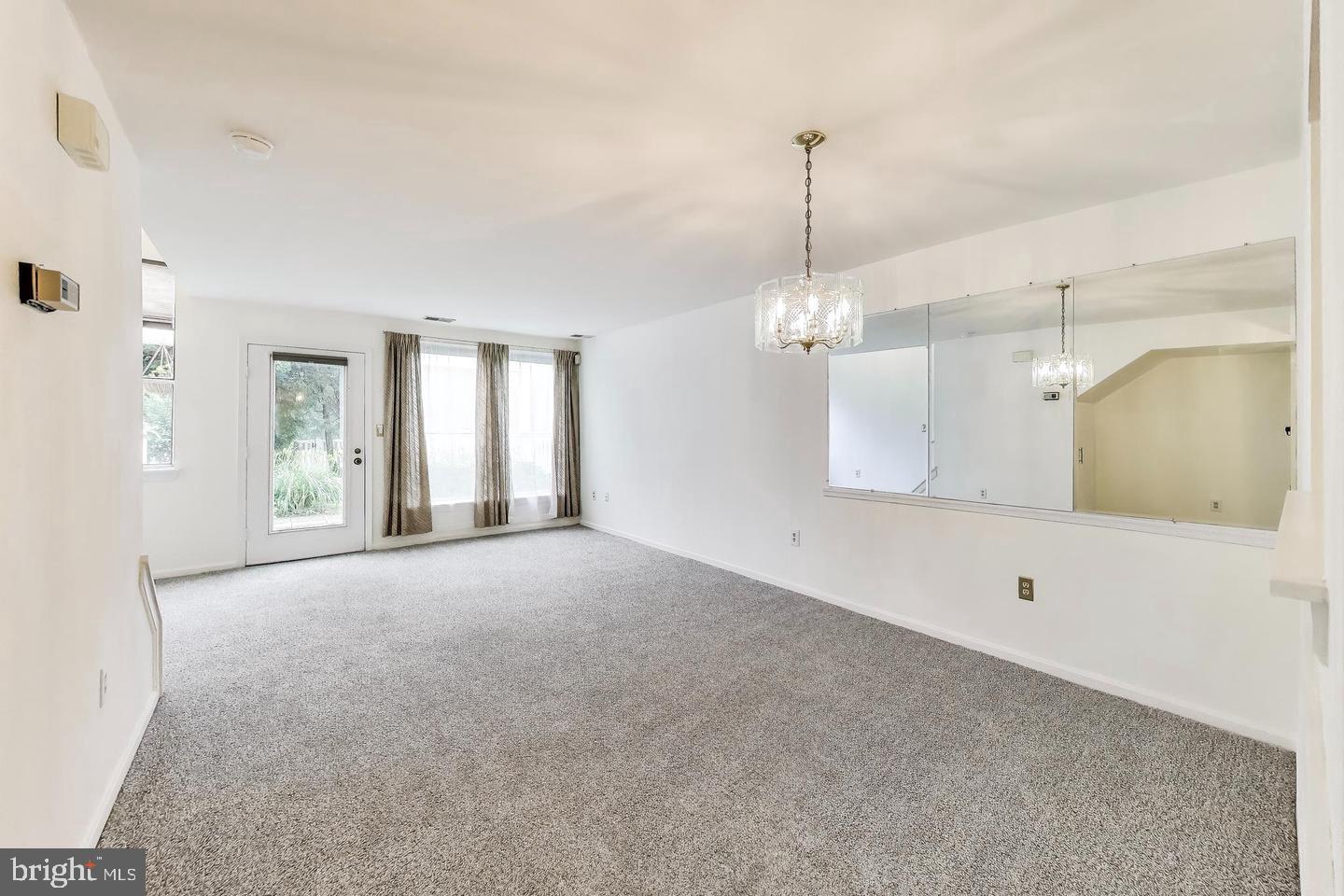 11914 Filly Lane North Potomac, MD 20878 - Photo 4 of 19 Gallery Image 4