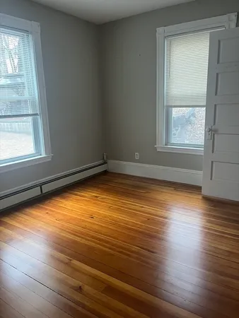 $2,950 | 397 Lincoln Avenue, Unit 1, Saugus, MA 01906