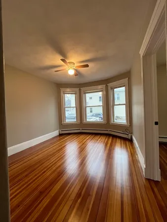 $2,950 | 397 Lincoln Avenue, Unit 1, Saugus, MA 01906