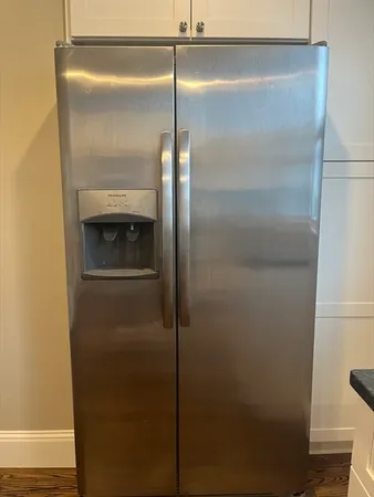 $2,950 | 397 Lincoln Avenue, Unit 1, Saugus, MA 01906