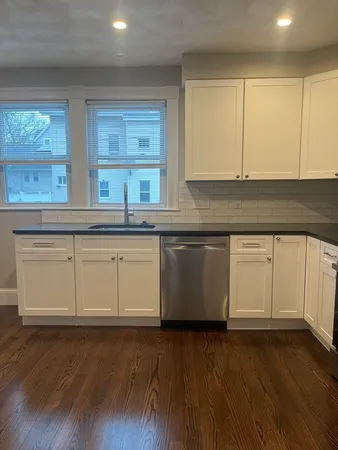 $2,950 | 397 Lincoln Avenue, Unit 1, Saugus, MA 01906