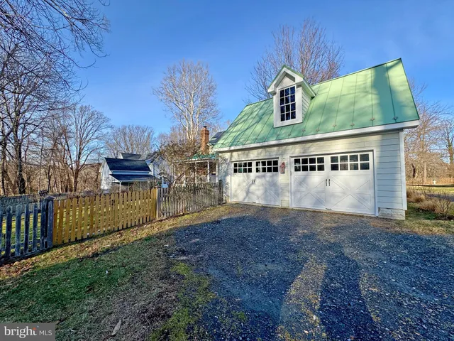 $940,000 | 106 Water Street, Brookeville, MD 20833