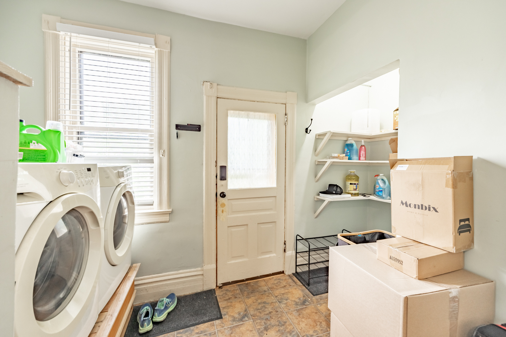 358 Bent Street Elgin, IL 60120 - Photo 14 of 30 Gallery Image 14
