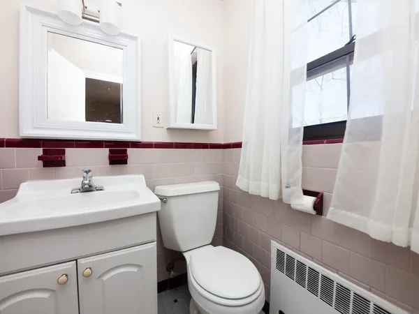 $4,600 | 53 Harvard Avenue, Unit 5, Brookline, MA 02446