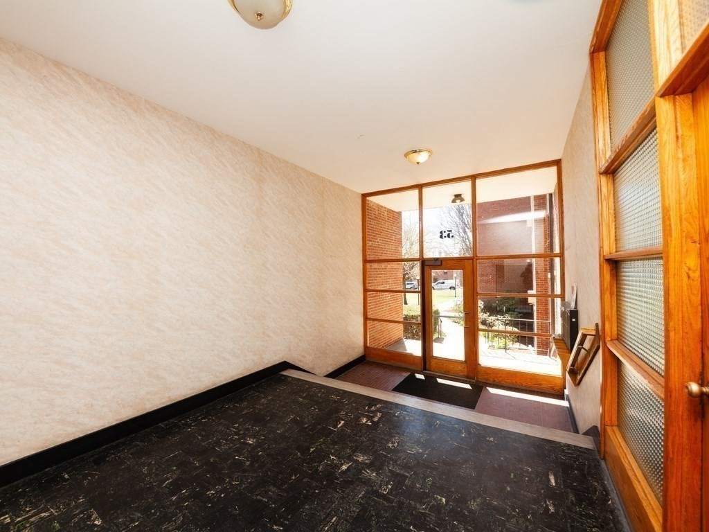 53 Harvard Avenue, Unit 5 Brookline, MA 02446 - Photo 19 of 20