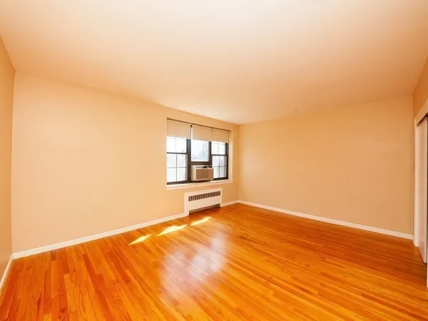 $4,600 | 53 Harvard Avenue, Unit 5, Brookline, MA 02446