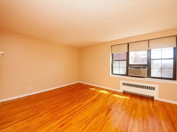 $4,600 | 53 Harvard Avenue, Unit 5, Brookline, MA 02446