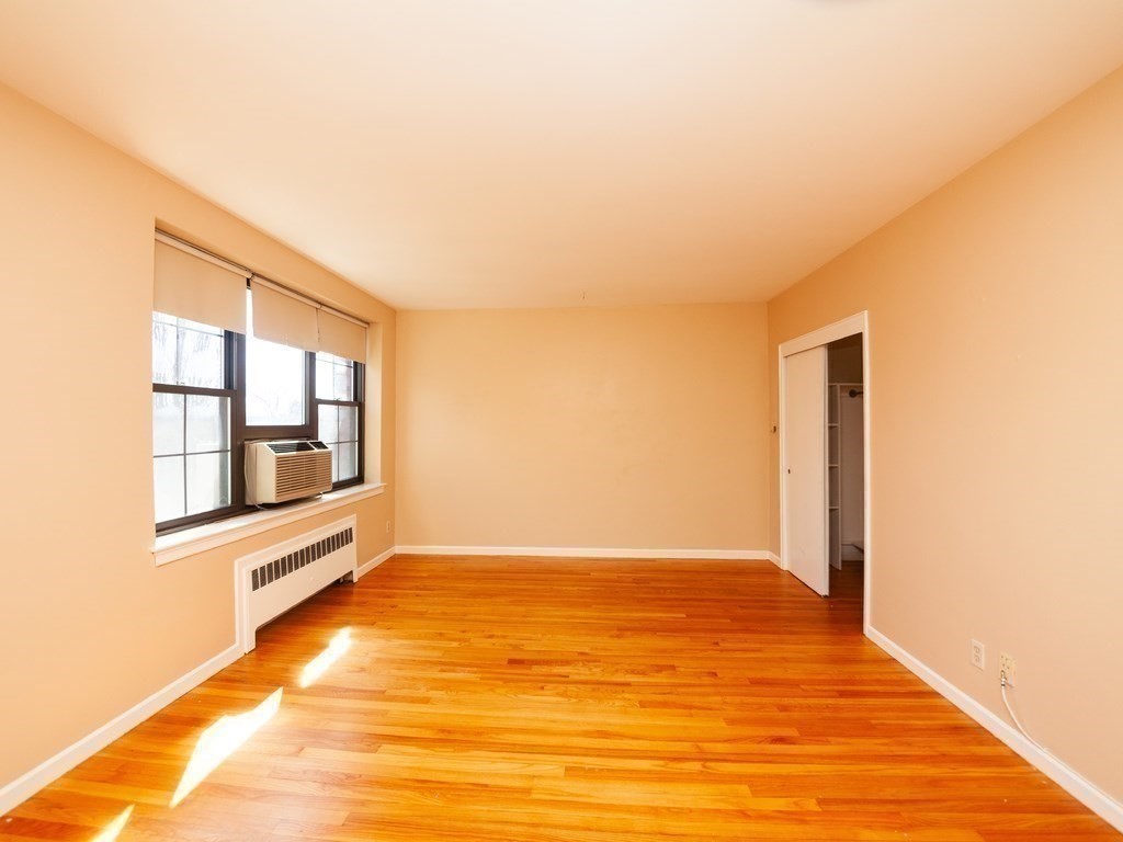 53 Harvard Avenue, Unit 5 Brookline, MA 02446 - Photo 5 of 20