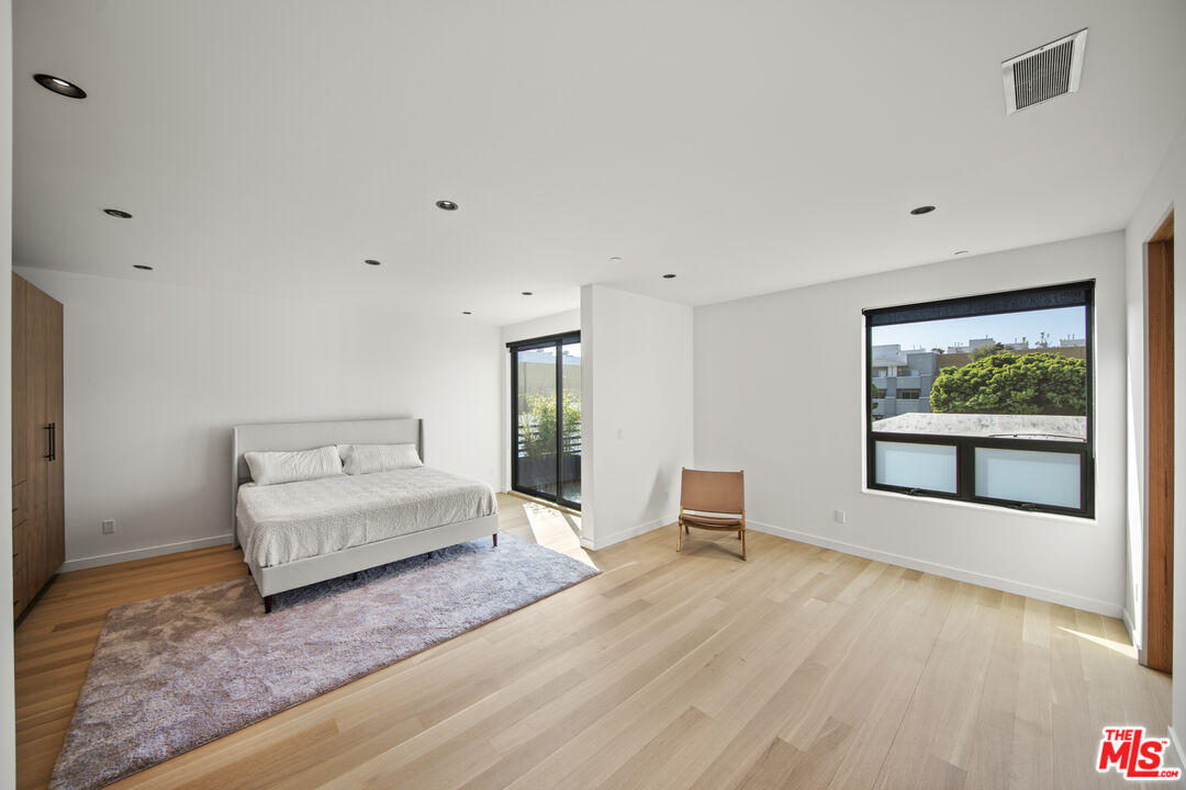 212 Bay Street, Unit 103 Santa Monica, CA 90405 - Photo 16 of 43