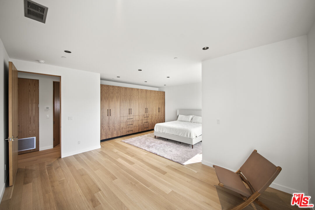 212 Bay Street, Unit 103 Santa Monica, CA 90405 - Photo 18 of 43