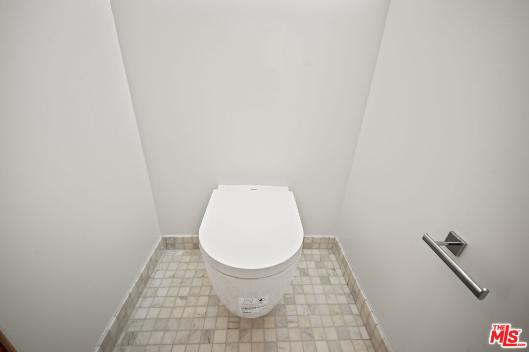 212 Bay Street, Unit 103 Santa Monica, CA 90405 - Photo 24 of 43