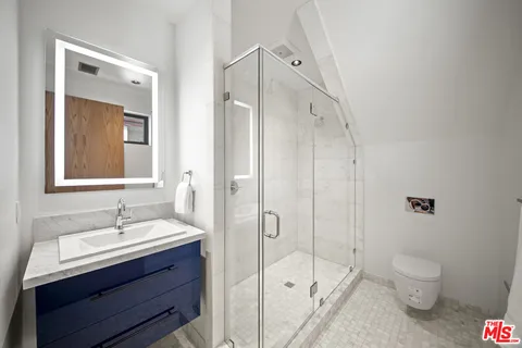 $2,599,000 | 212 Bay Street, Unit 103, Santa Monica, CA 90405