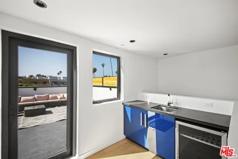 $2,599,000 | 212 Bay Street, Unit 103, Santa Monica, CA 90405