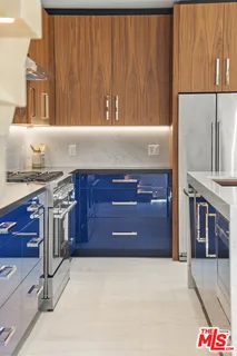 $2,599,000 | 212 Bay Street, Unit 103, Santa Monica, CA 90405