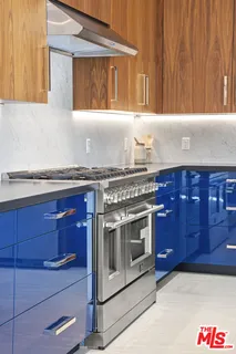 $2,599,000 | 212 Bay Street, Unit 103, Santa Monica, CA 90405