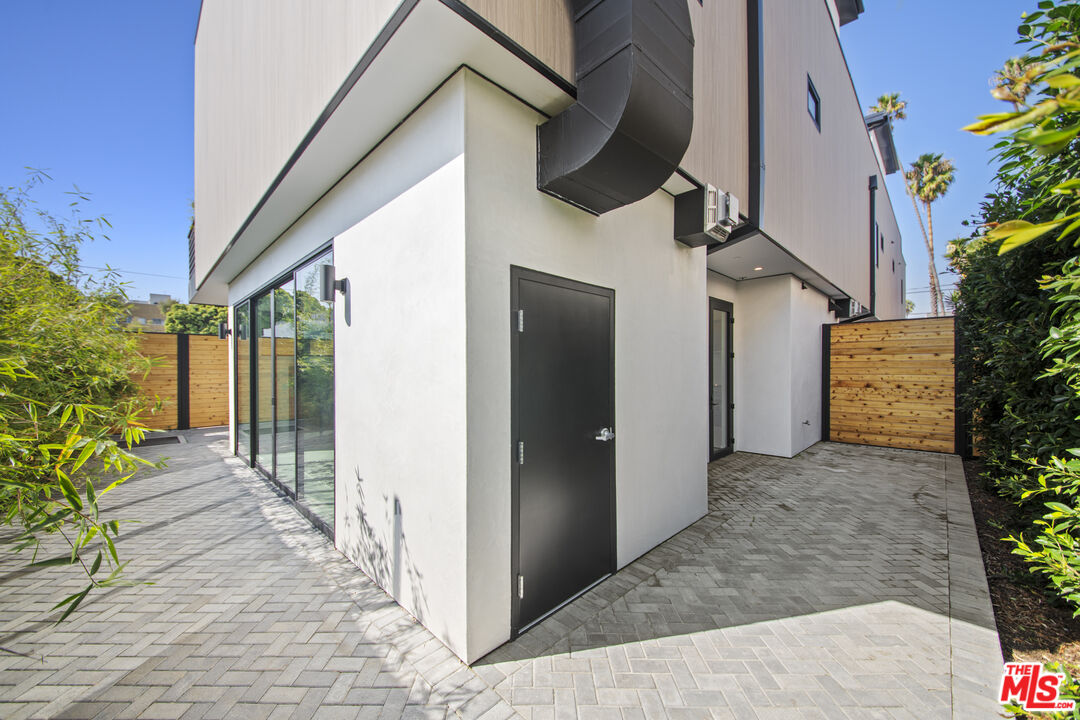 212 Bay Street, Unit 103 Santa Monica, CA 90405 - Photo 43 of 43