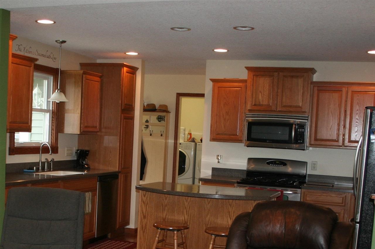 6238 Farrand Road Clio, MI 48420 - Photo 2 of 26 21525496-1.JPG