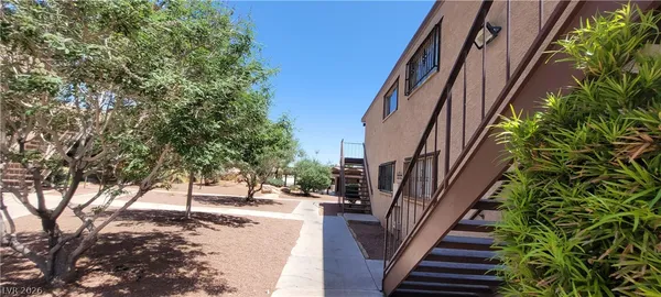 $775 | 615 South Royal Crest Circle, Unit 9, Las Vegas, NV 89169