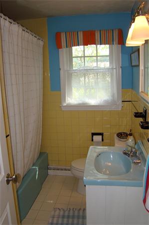33 Sturges Road Reading, MA 01867 - Photo 12 of 25