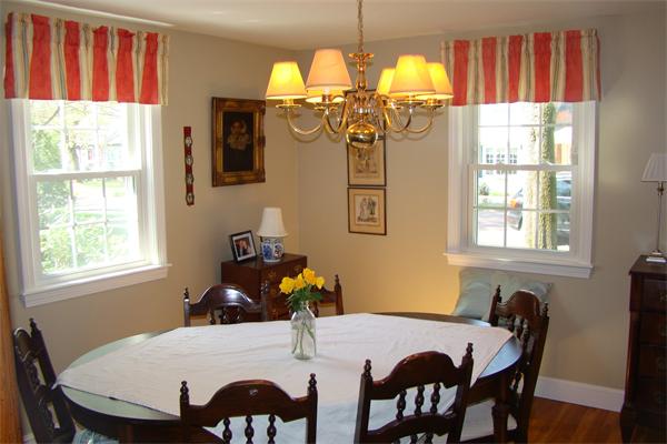 33 Sturges Road Reading, MA 01867 - Photo 4 of 25