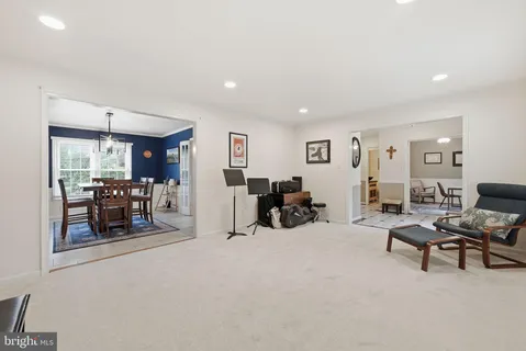 $1,075,000 | 8900 Kenilworth Drive, Burke, VA 22015