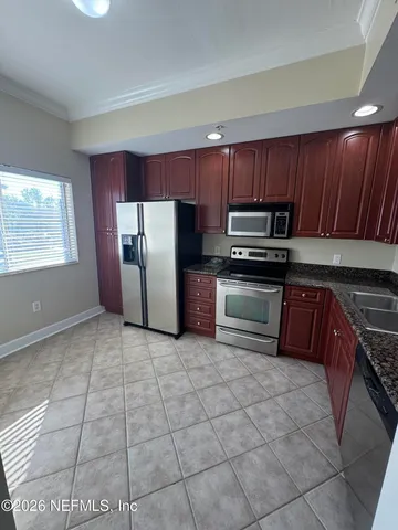 $1,525 | 9745 Touchton Road, Unit 1424, Jacksonville, FL 32246
