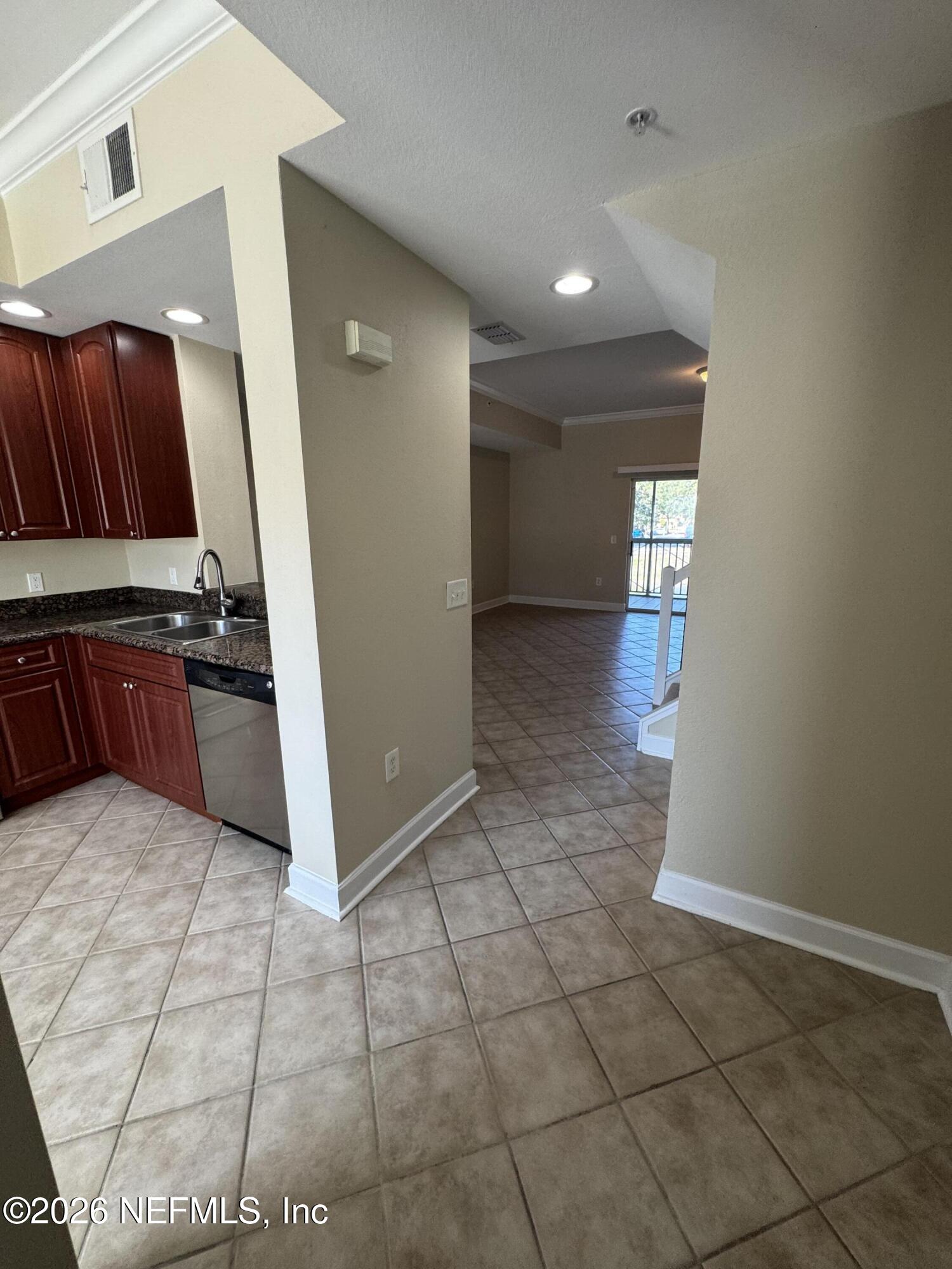 9745 Touchton Road, Unit 1424 Jacksonville, FL 32246 - Photo 6 of 24 IMG_3755