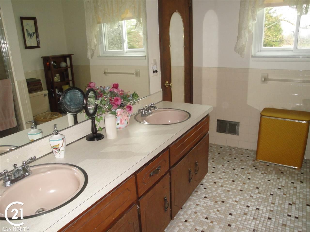 5249 Sandhill Road Almont, MI 48003 - Photo 17 of 31 31378072-16.JPG