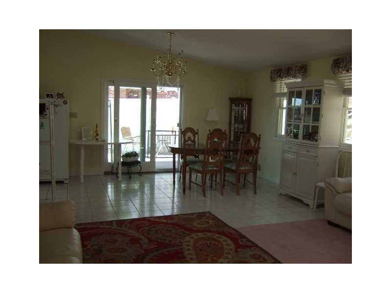 1027 Middle Road Glenshaw, PA 15116 - Photo 11 of 22 Great Room.