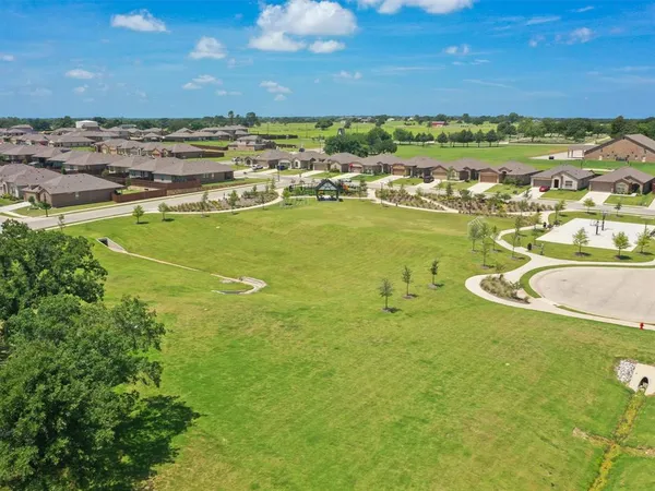 $315,000 | 157 Greengate Drive, Boyd, TX 76023