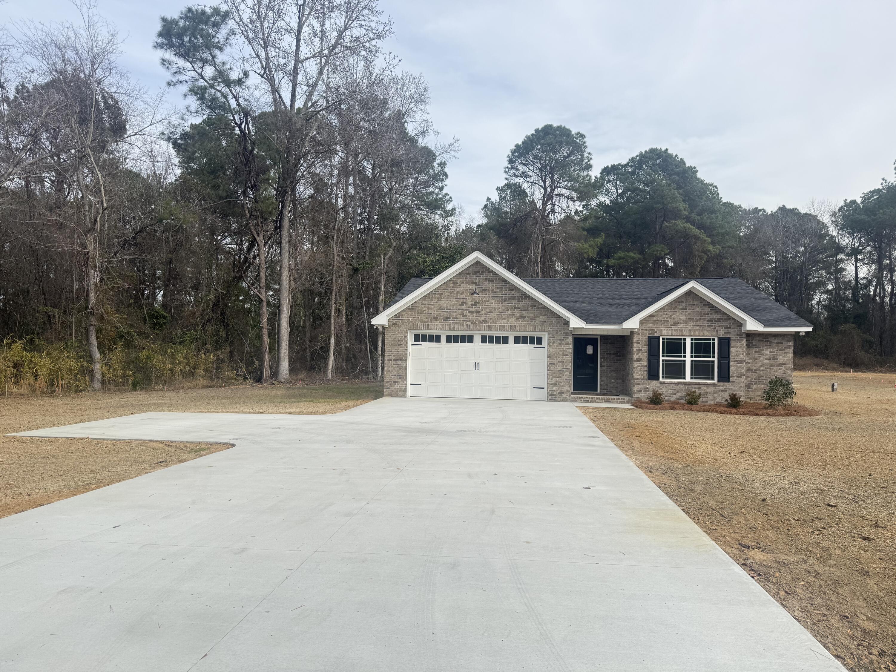 2147 Bloomville Road Manning, SC 29102 - Photo 2 of 46