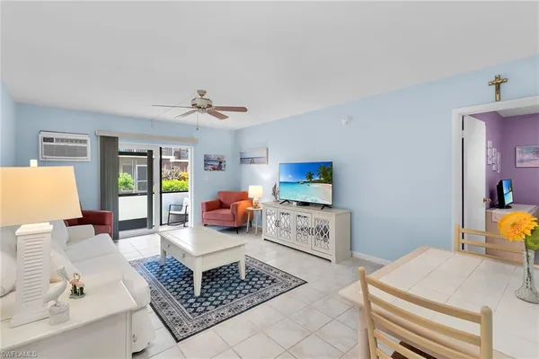 $269,000 | 87 North Collier Boulevard, Unit L1, Marco Island, FL 34145