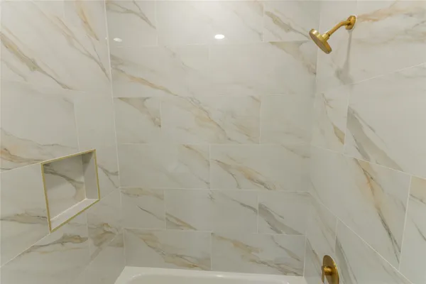 $415,000 | 1608 Southern Oaks Drive, Conroe, TX 77301