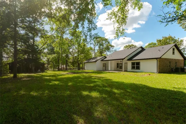 $415,000 | 1608 Southern Oaks Drive, Conroe, TX 77301