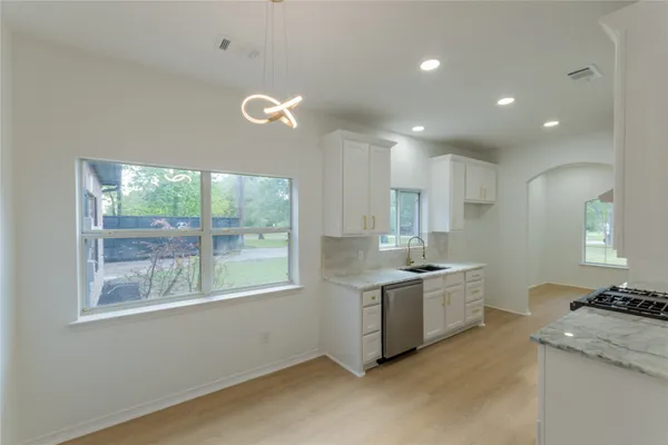 $415,000 | 1608 Southern Oaks Drive, Conroe, TX 77301