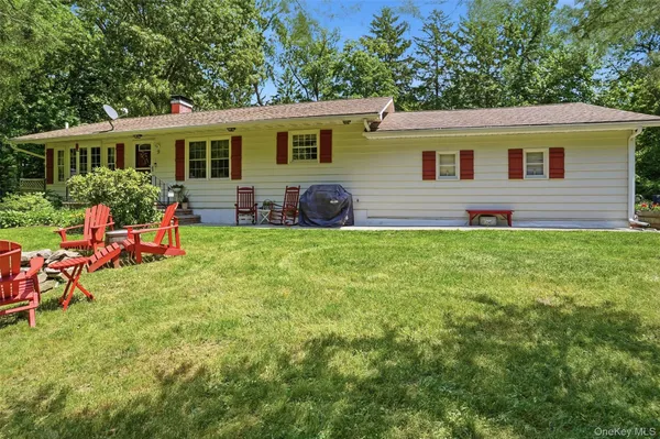 $499,000 | 9 Rocky Road, Red Hook, NY 12571