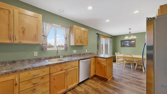 $550,000 | 29019 Danel Avenue, Randolph, MN 55065