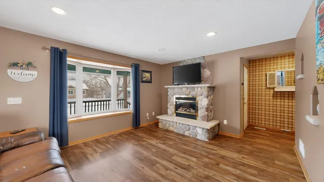 $550,000 | 29019 Danel Avenue, Randolph, MN 55065