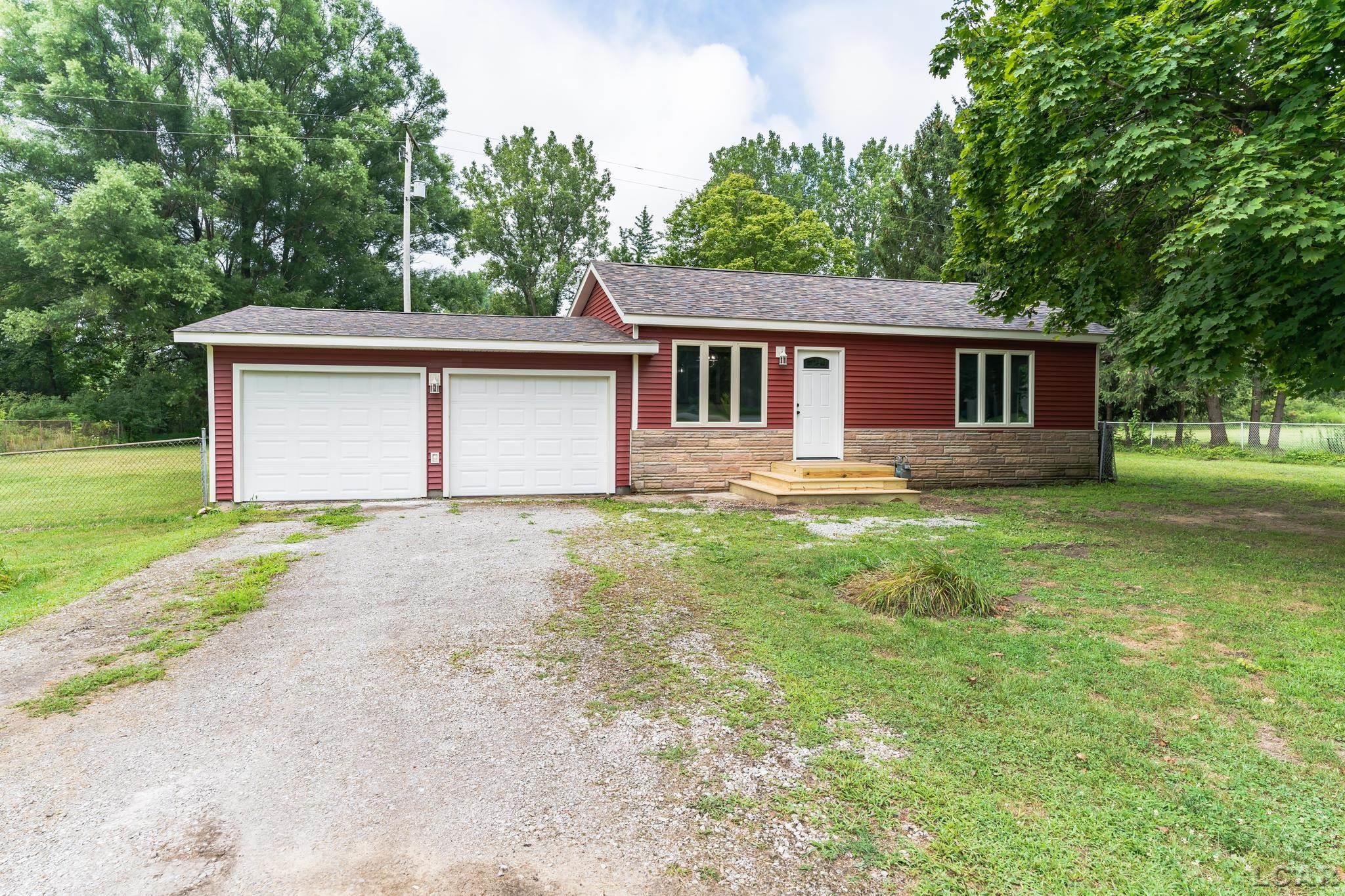3047 East Carleton Road Adrian, MI 49221 - Photo 3 of 42