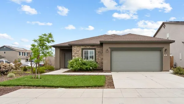 $499,000 | 969 South Kandarian Court, Fowler, CA 93625