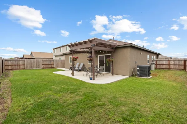 $499,000 | 969 South Kandarian Court, Fowler, CA 93625
