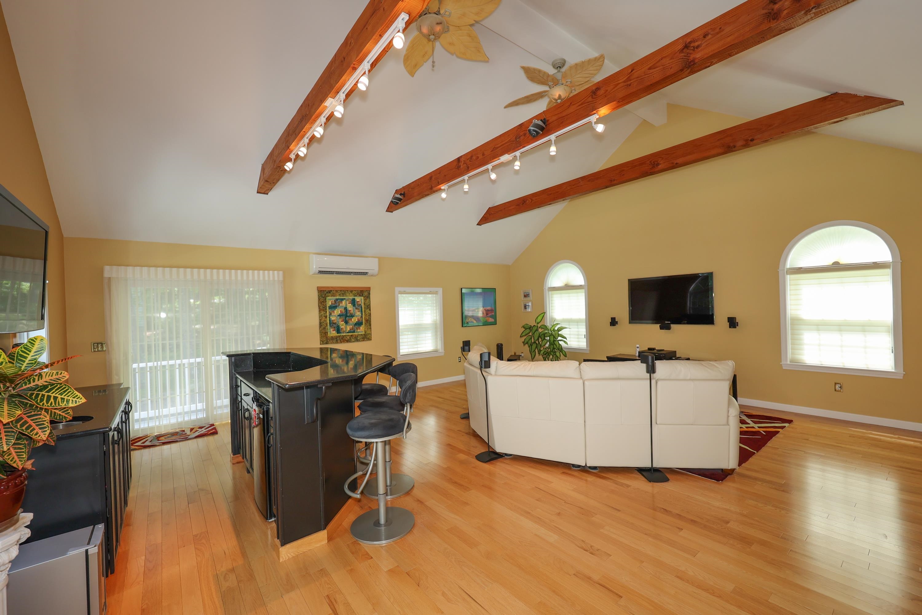 7 Cole Road Derry, NH 03038 - Photo 13 of 40