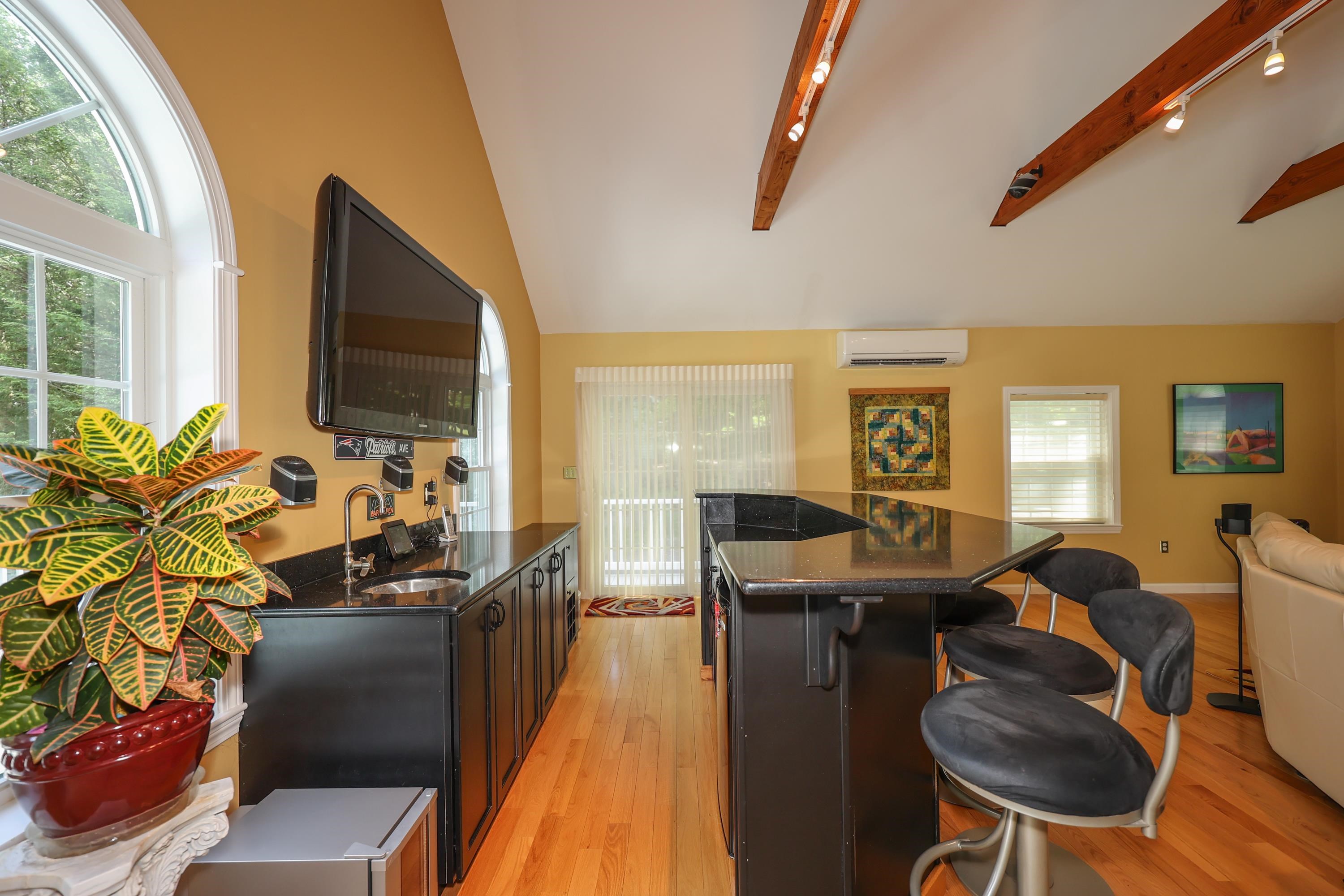 7 Cole Road Derry, NH 03038 - Photo 15 of 40