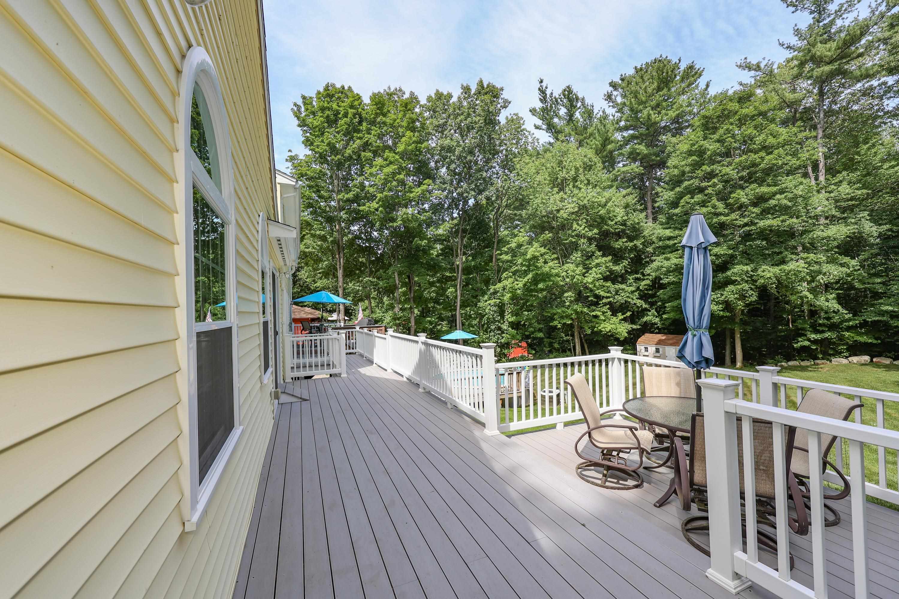 7 Cole Road Derry, NH 03038 - Photo 31 of 40