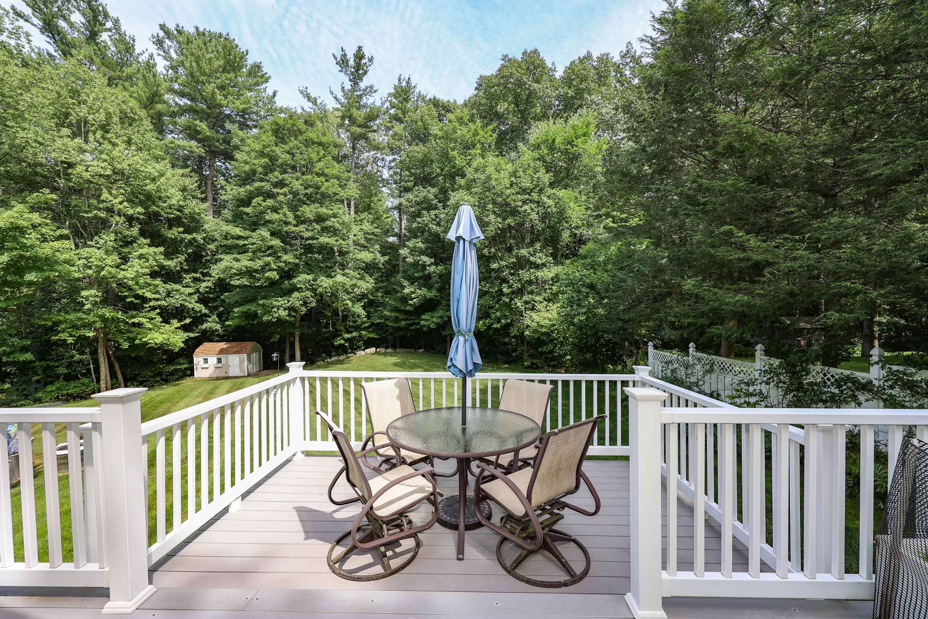 7 Cole Road Derry, NH 03038 - Photo 32 of 40