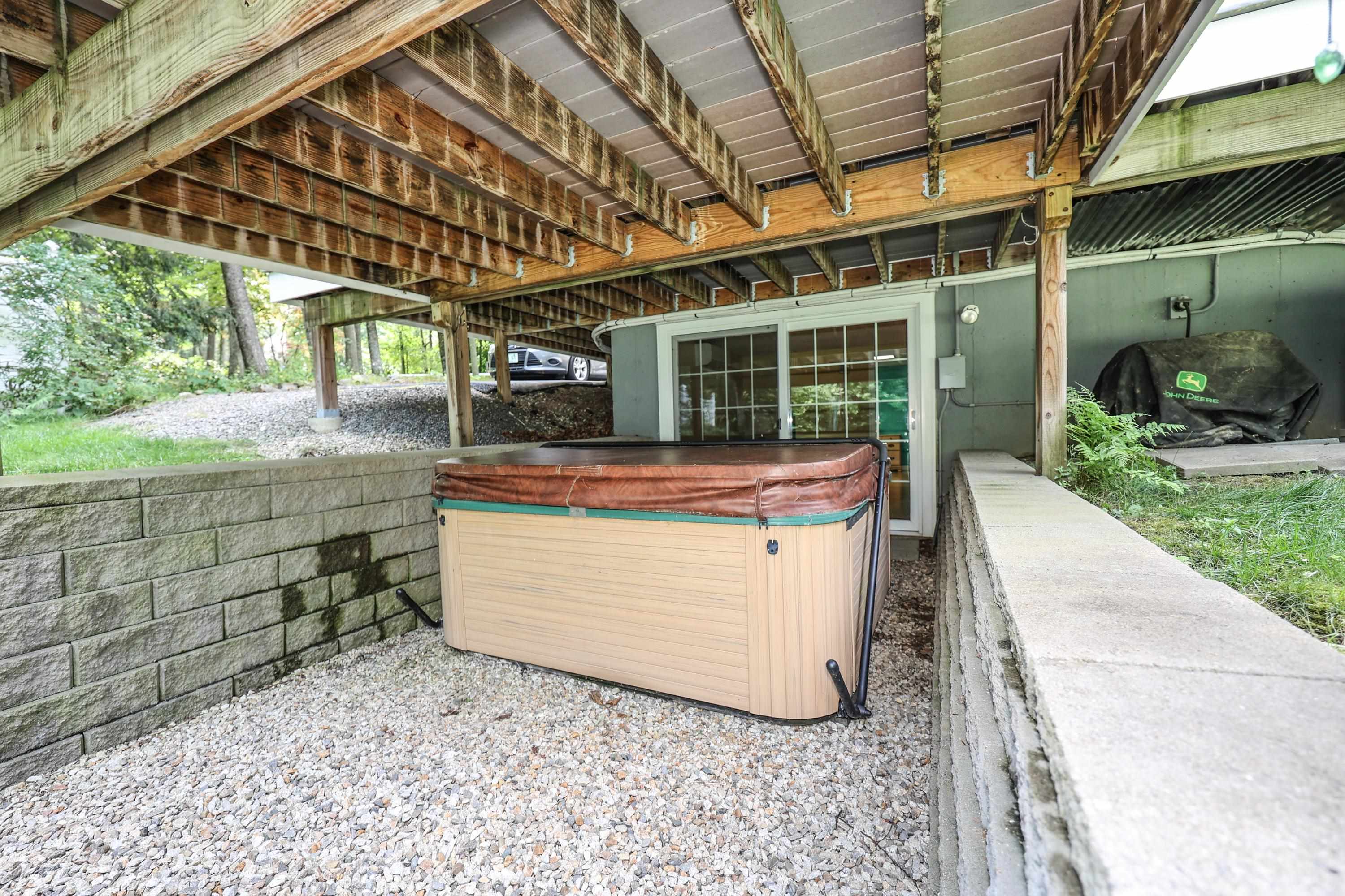 7 Cole Road Derry, NH 03038 - Photo 33 of 40